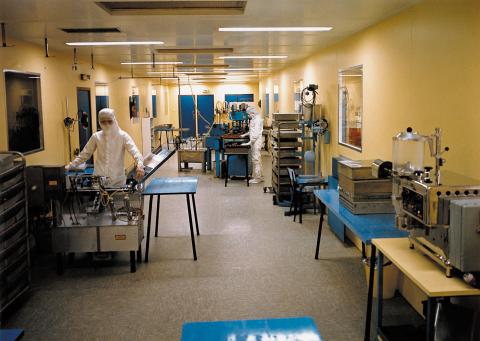 1976_salle-sterile